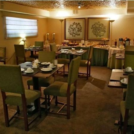 总统埃迪菲西奥圣地亚哥公寓式酒店 外观 照片
