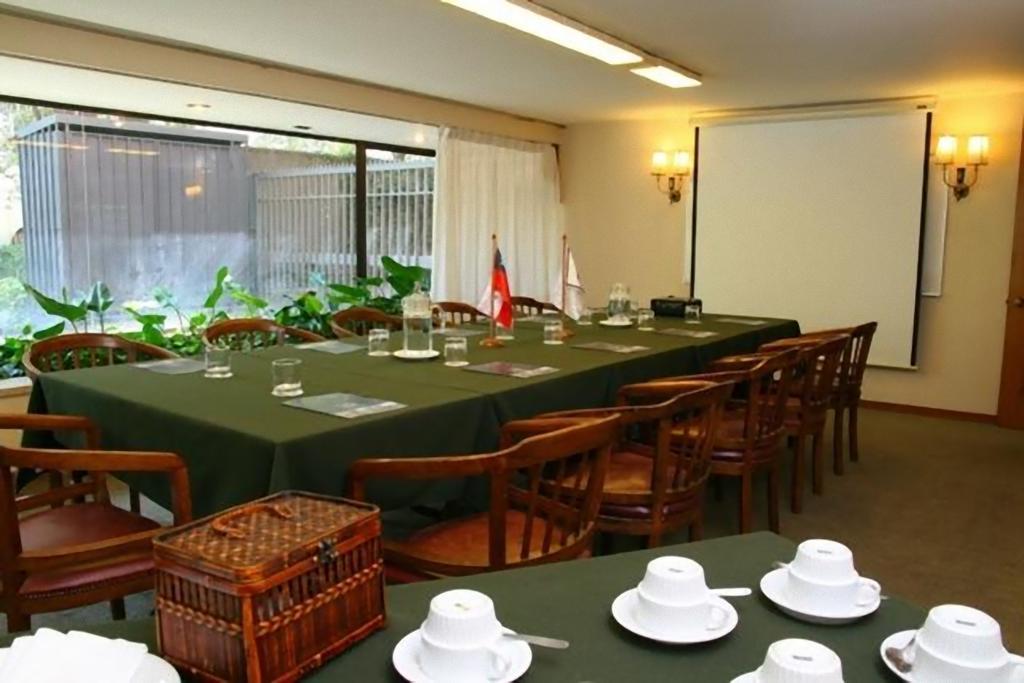 总统埃迪菲西奥圣地亚哥公寓式酒店 外观 照片
